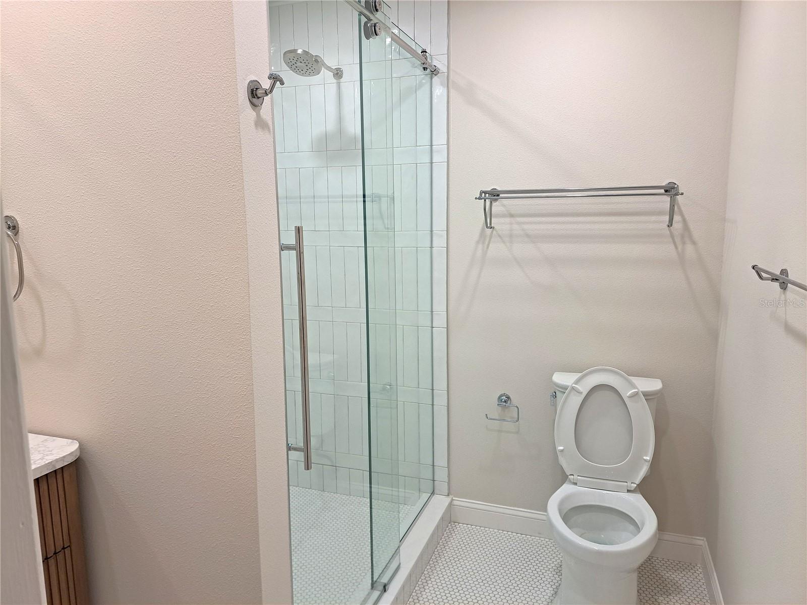 Image 39 of 50 For 1835 Edwin Boulevard