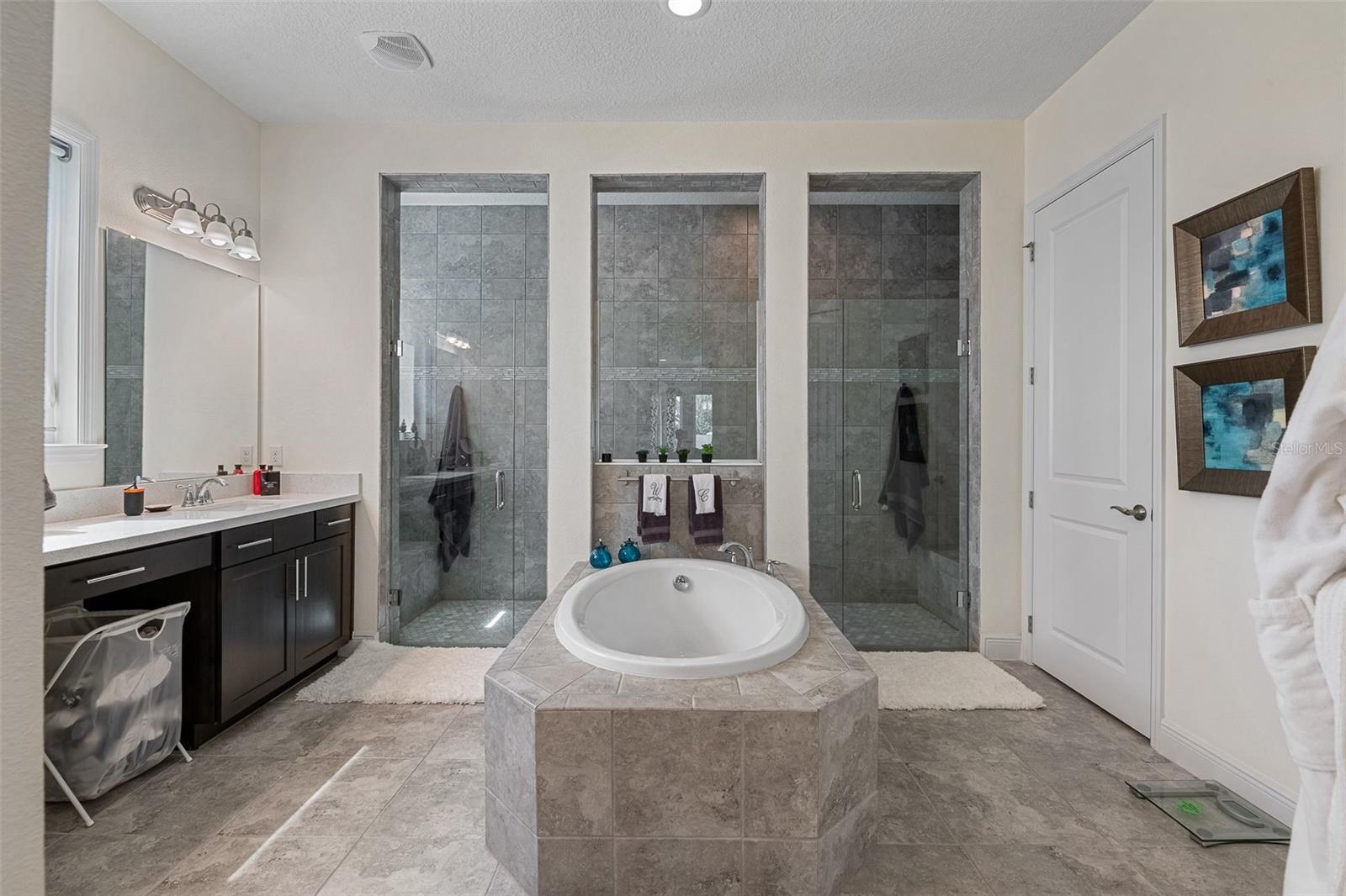 Image 24 of 49 For 12527 Bovet Avenue