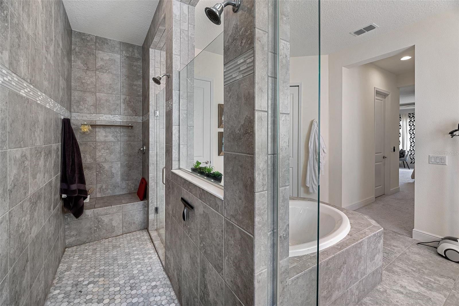 Image 25 of 49 For 12527 Bovet Avenue