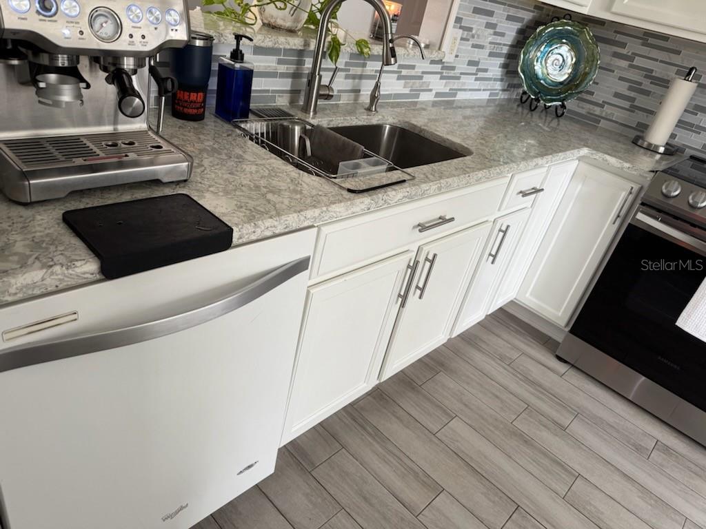 Image 4 of 19 For 30725 Lipizzan Terrace