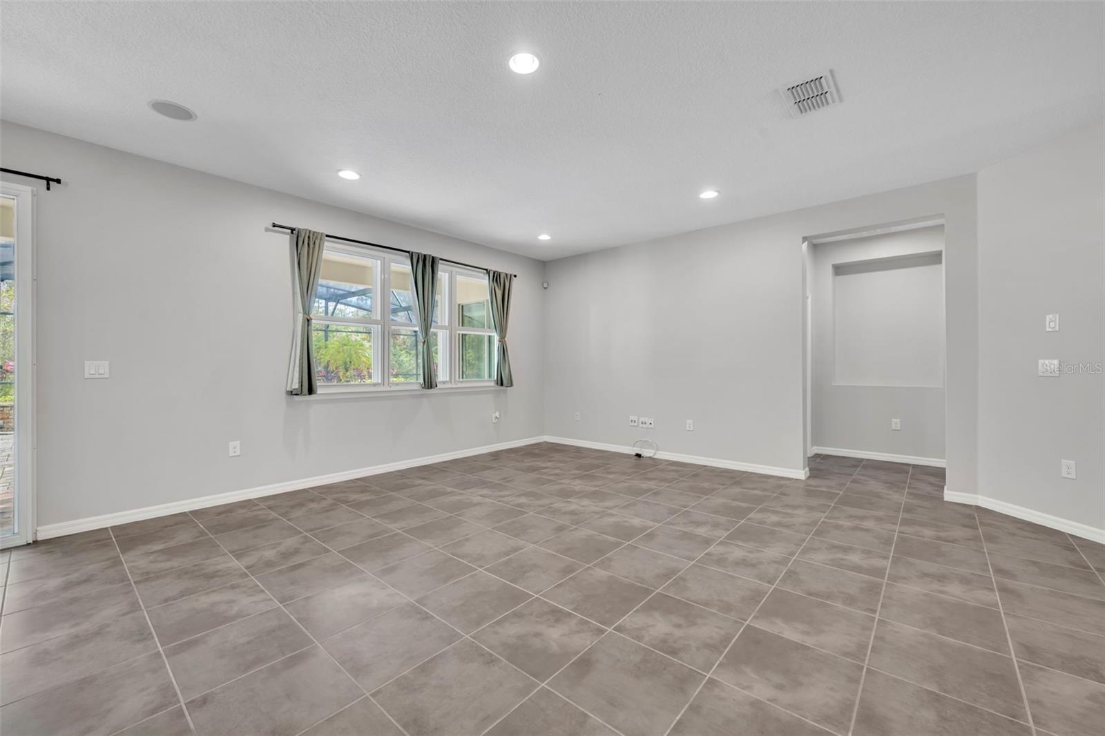 Image 17 of 36 For 8013 Bowery Drive