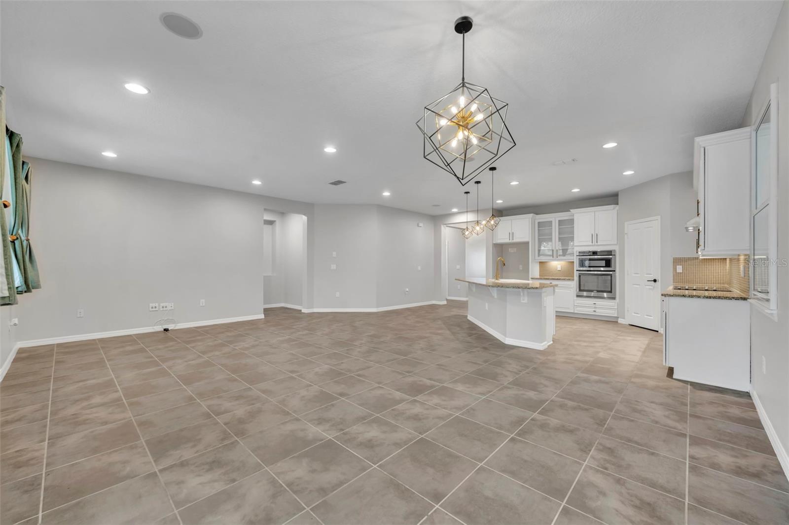 Image 20 of 36 For 8013 Bowery Drive