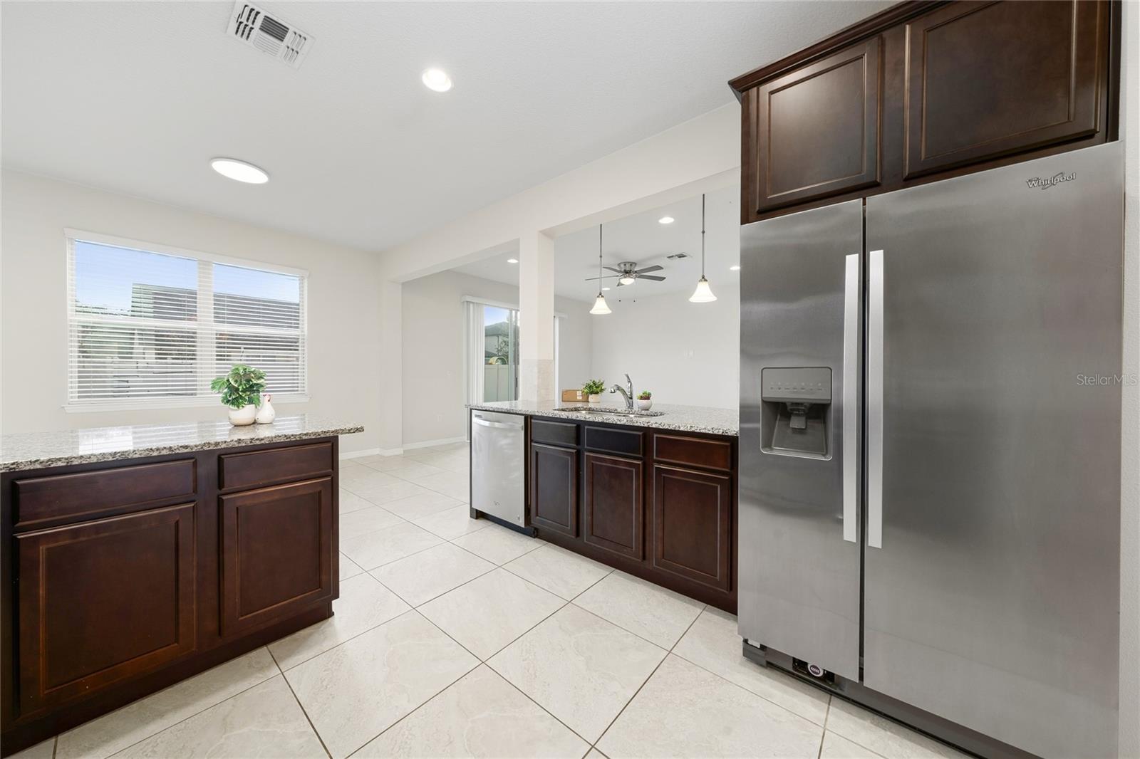 Image 10 of 43 For 247 Domus Lane