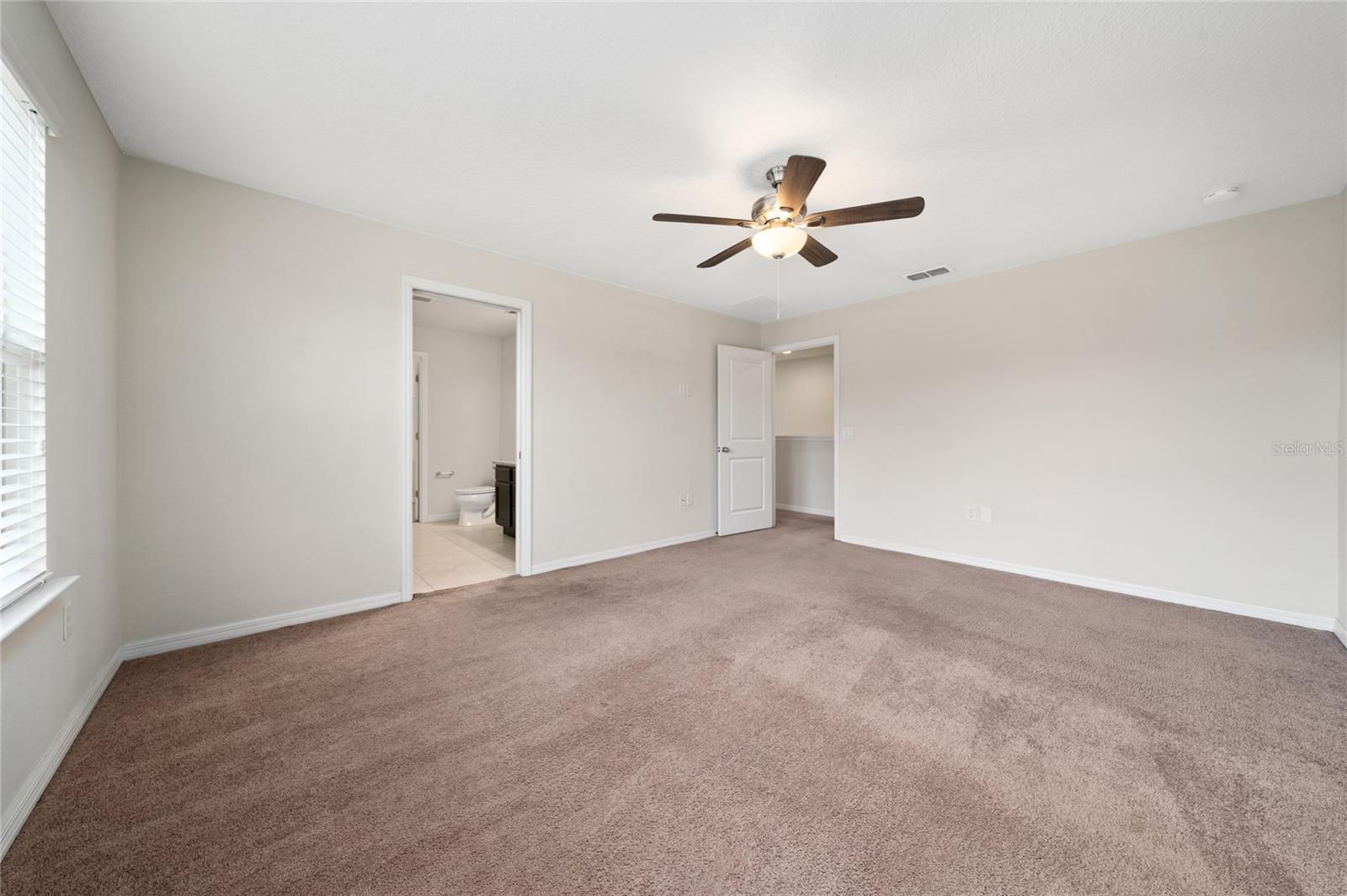 Image 18 of 43 For 247 Domus Lane