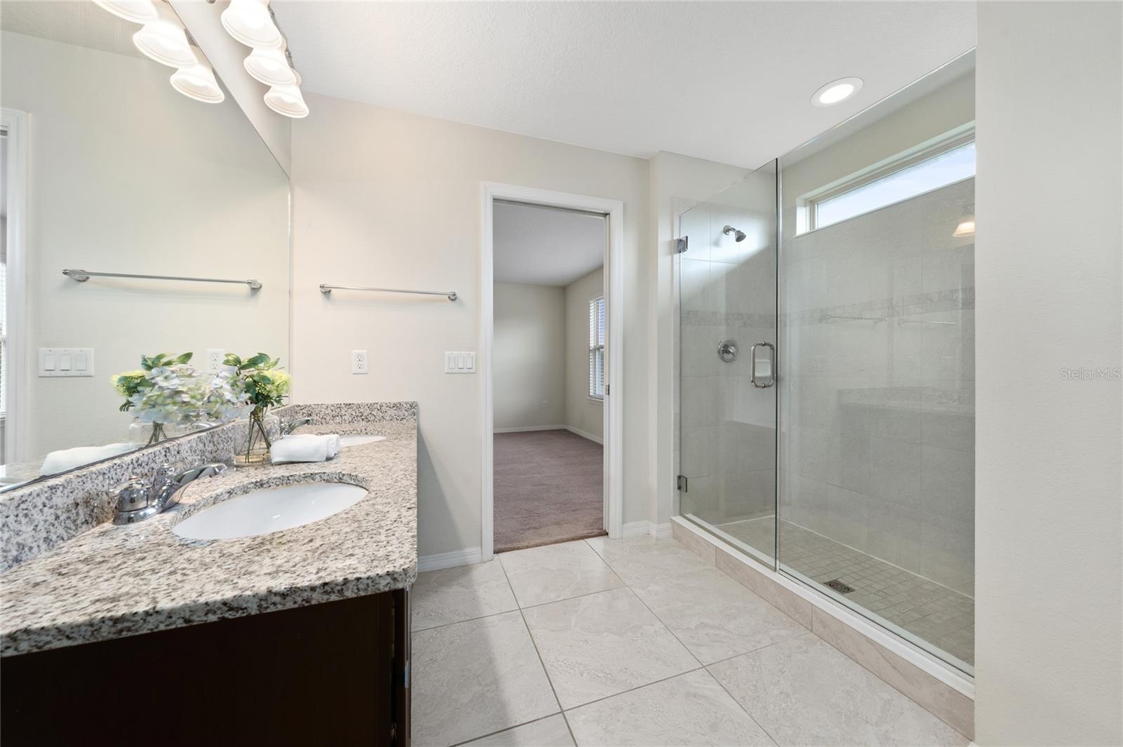 Image 20 of 43 For 247 Domus Lane