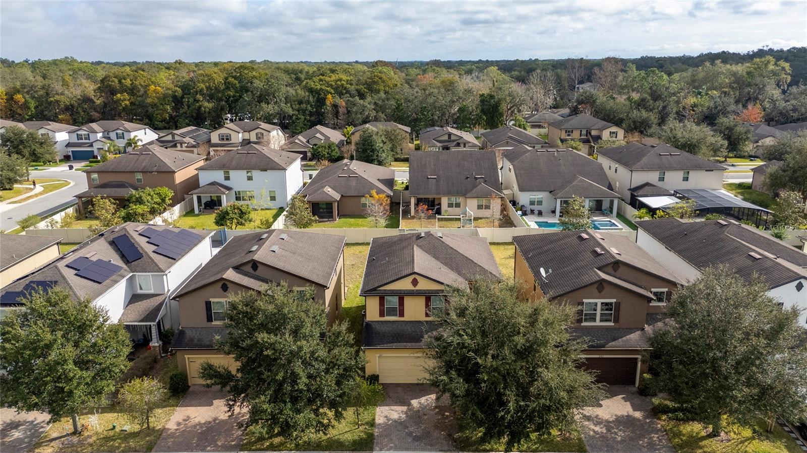 Image 40 of 43 For 247 Domus Lane