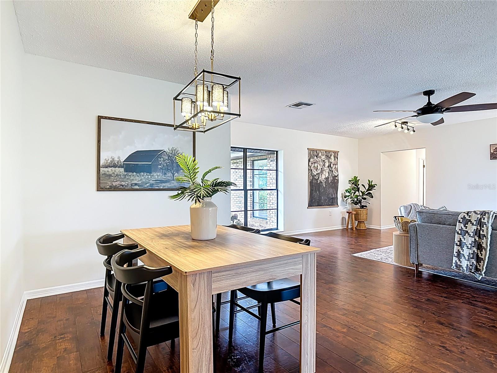 Image 12 of 40 For 1840 Sussex Drive