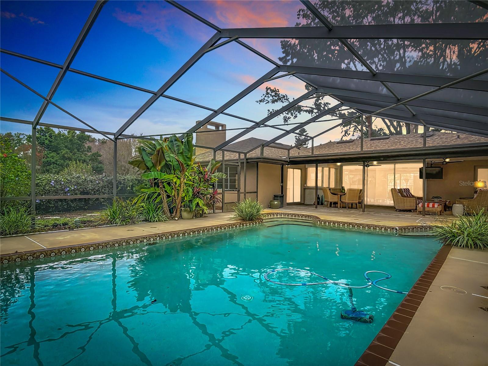 Image 2 of 40 For 1840 Sussex Drive