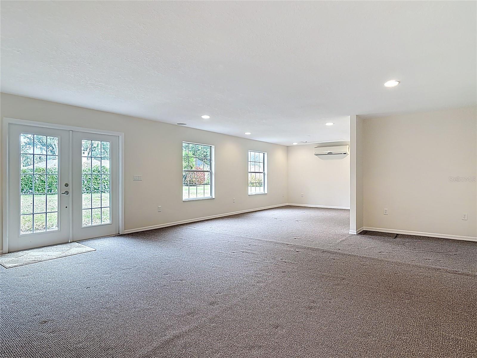 Image 36 of 40 For 1840 Sussex Drive