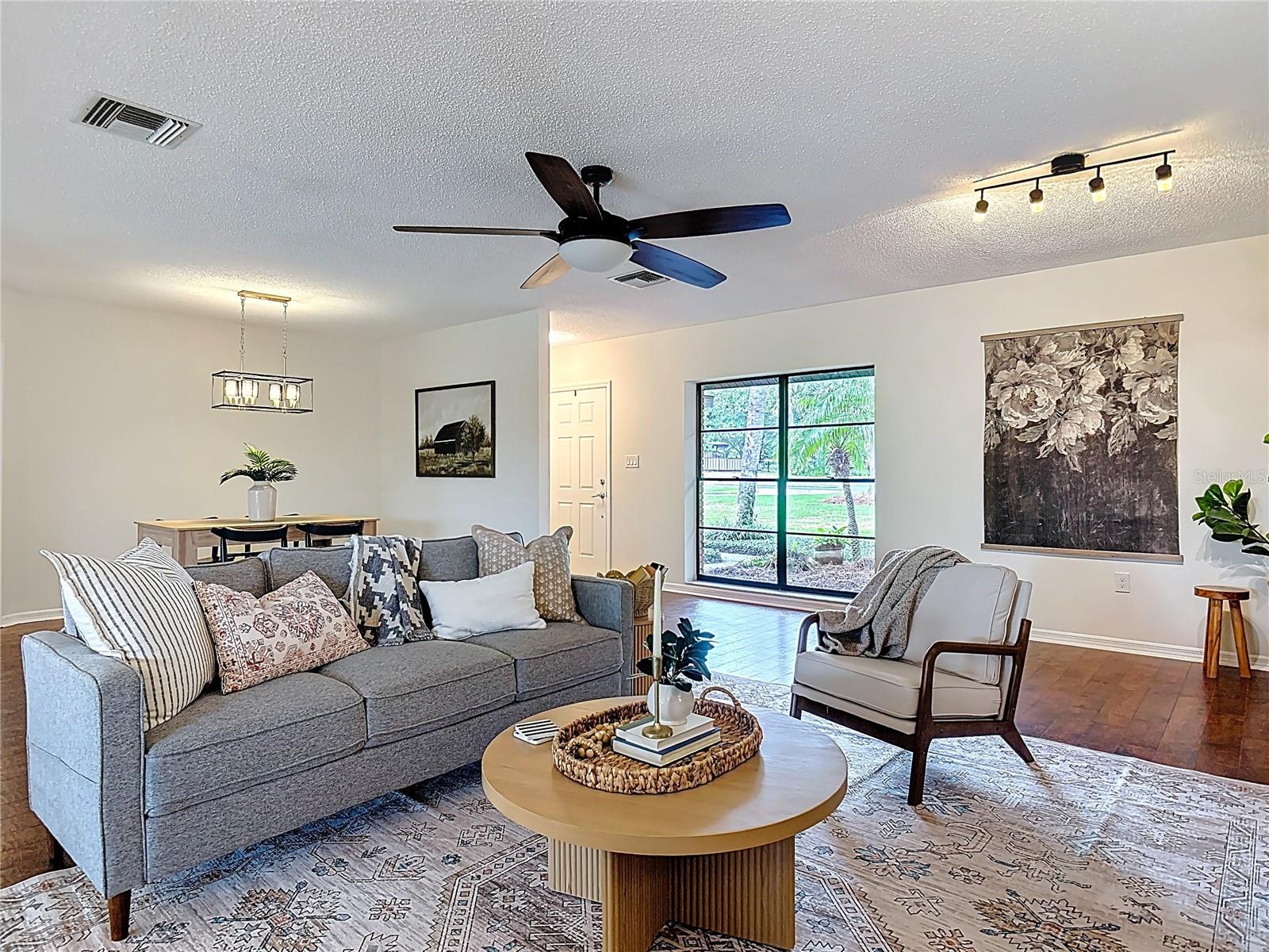 Image 9 of 40 For 1840 Sussex Drive