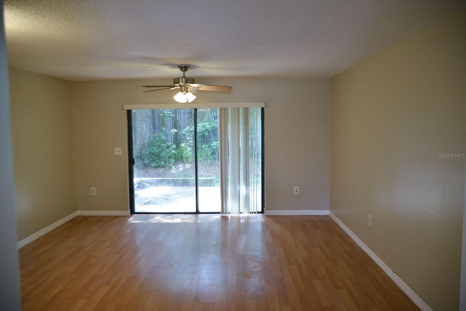 Image 5 of 21 For 117 Crown Point Cir  5l