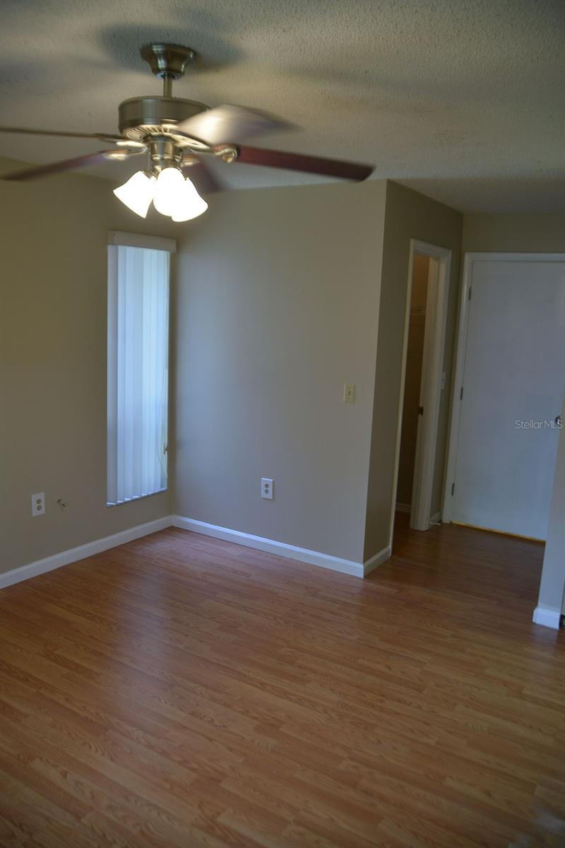 Image 9 of 21 For 117 Crown Point Cir  5l