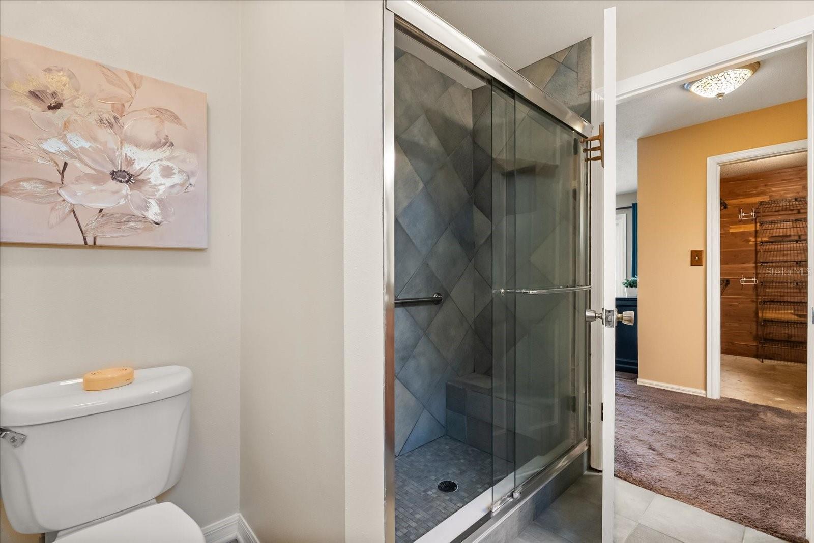 Image 19 of 43 For 536 Sir Arthur Court