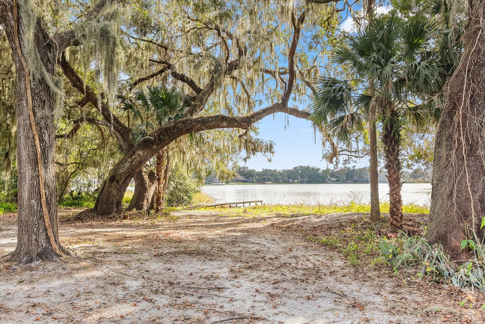 Image 2 of 43 For 536 Sir Arthur Court