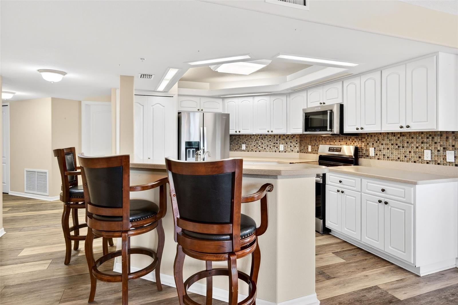 Image 18 of 52 For 821 Del Rio Way 301