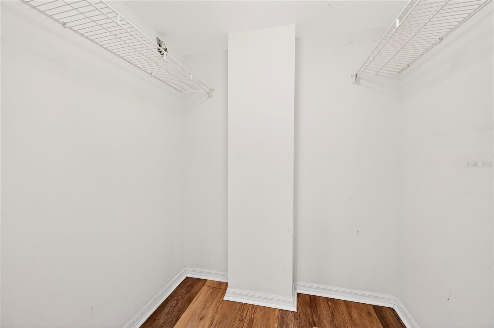 Image 24 of 52 For 821 Del Rio Way 301