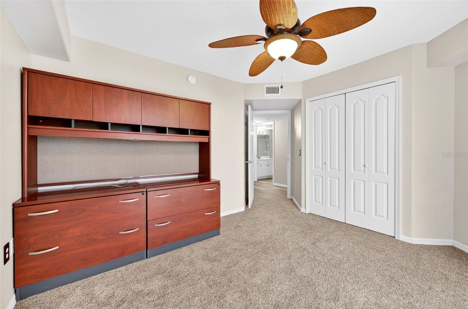 Image 31 of 52 For 821 Del Rio Way 301