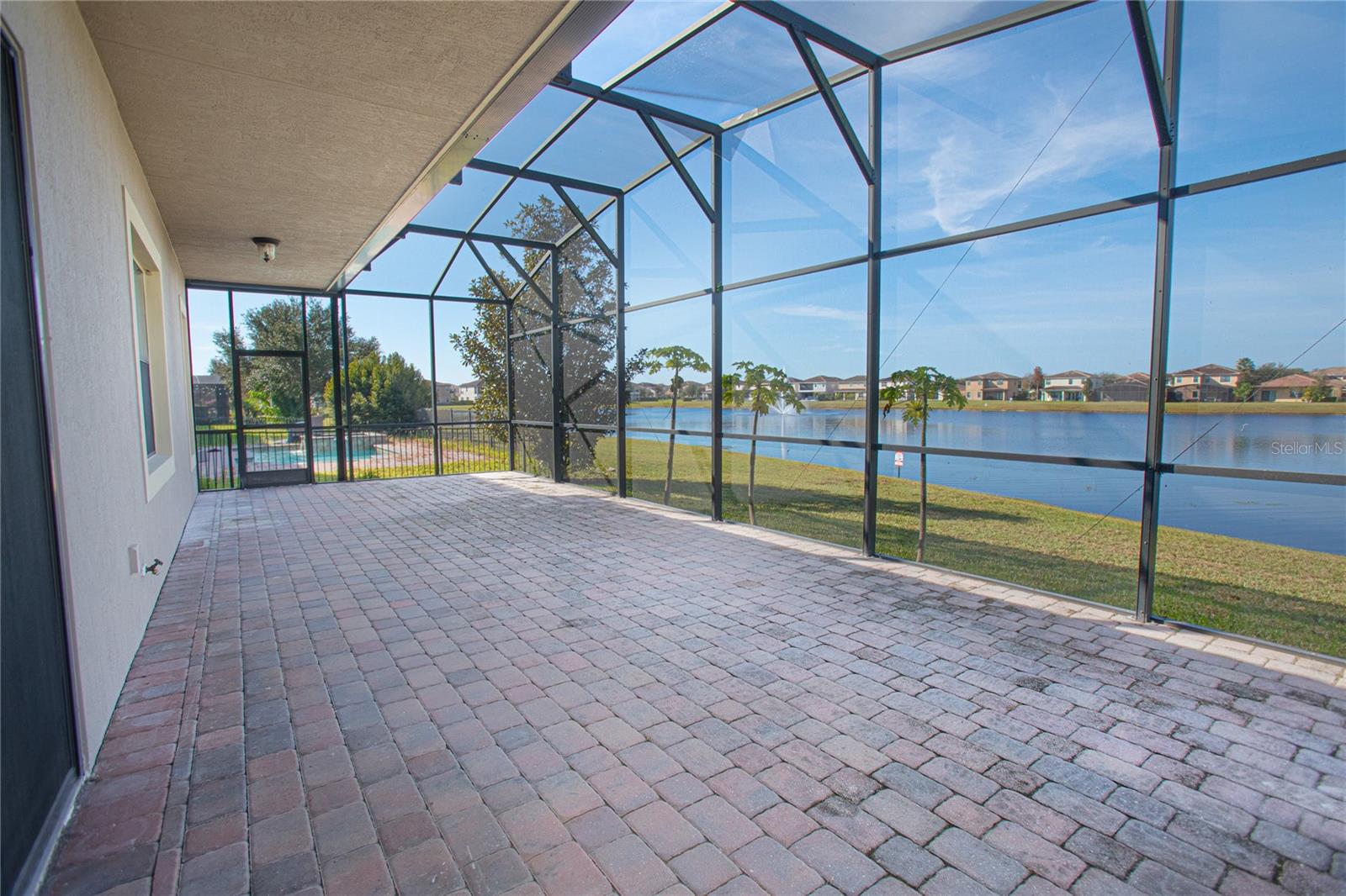 Image 16 of 40 For 13130 Woodford Street