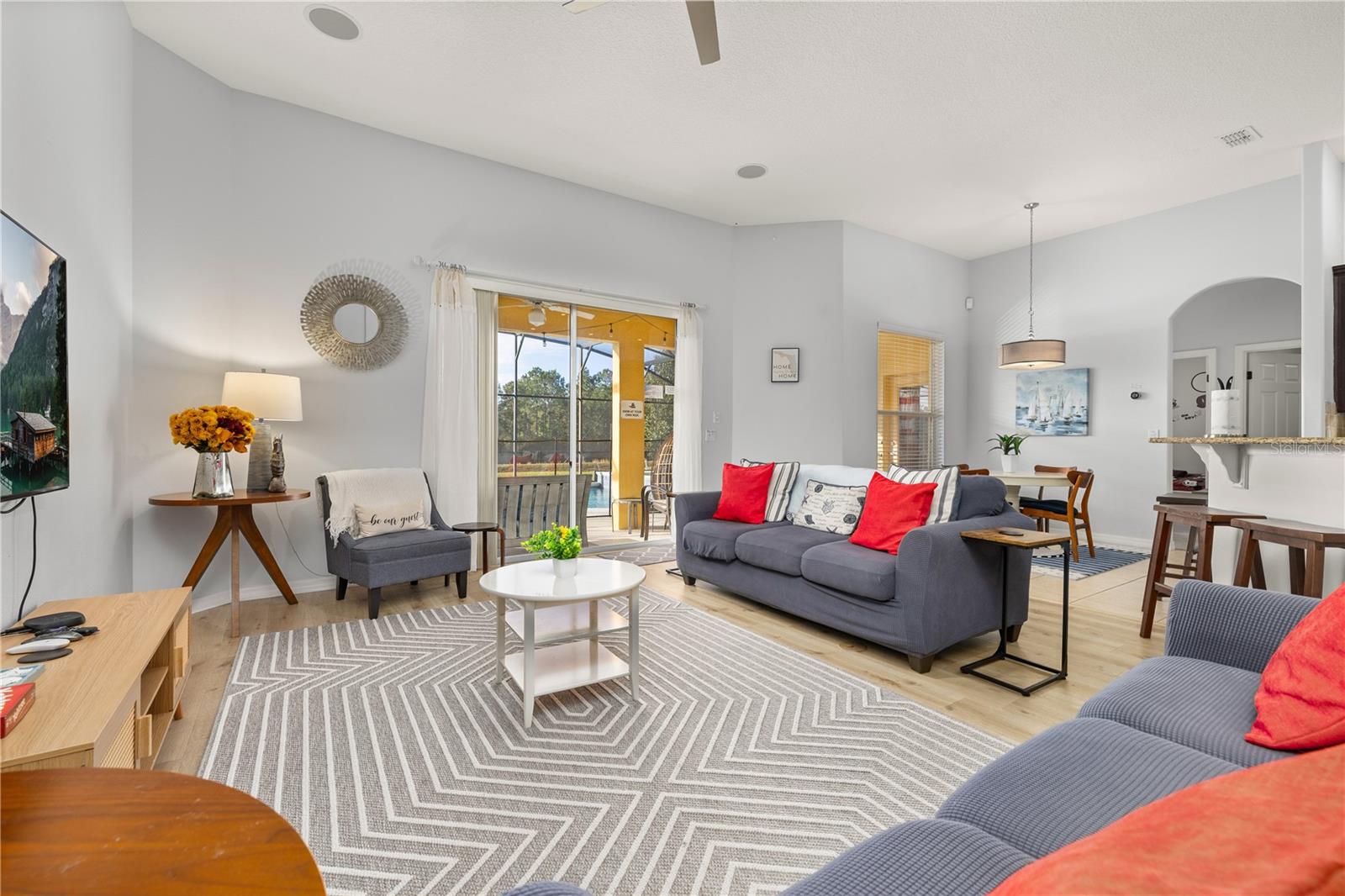 Image 5 of 47 For 115 Yellow Snapdragon Drive