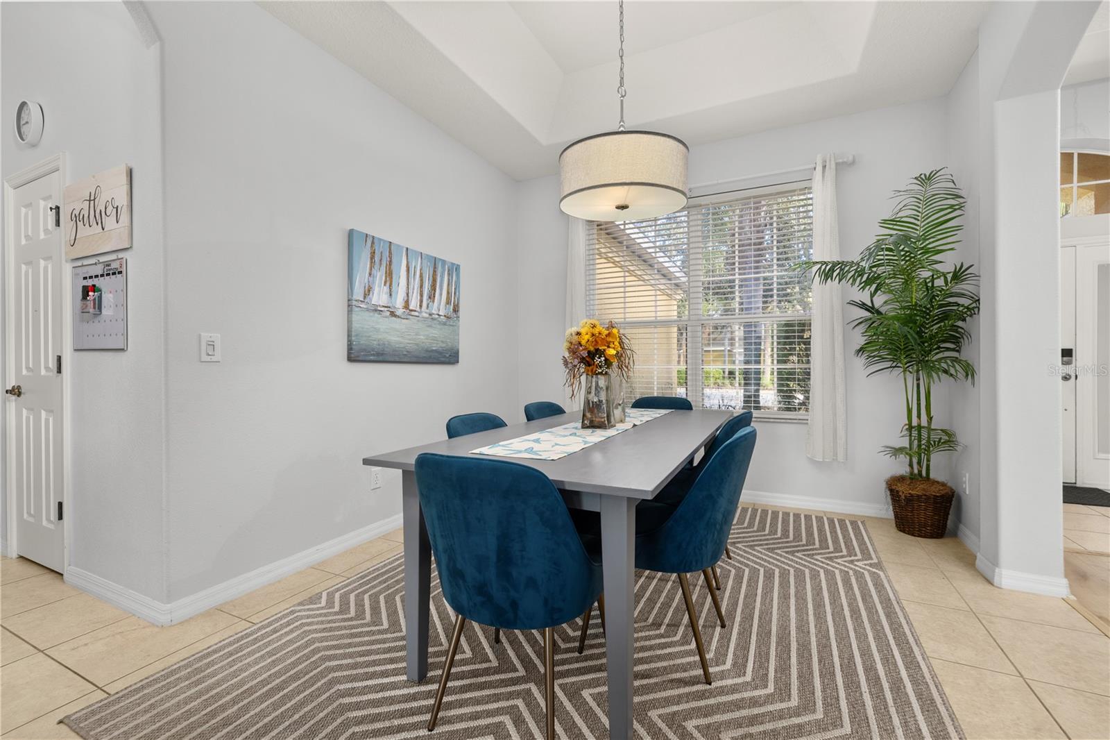 Image 6 of 47 For 115 Yellow Snapdragon Drive