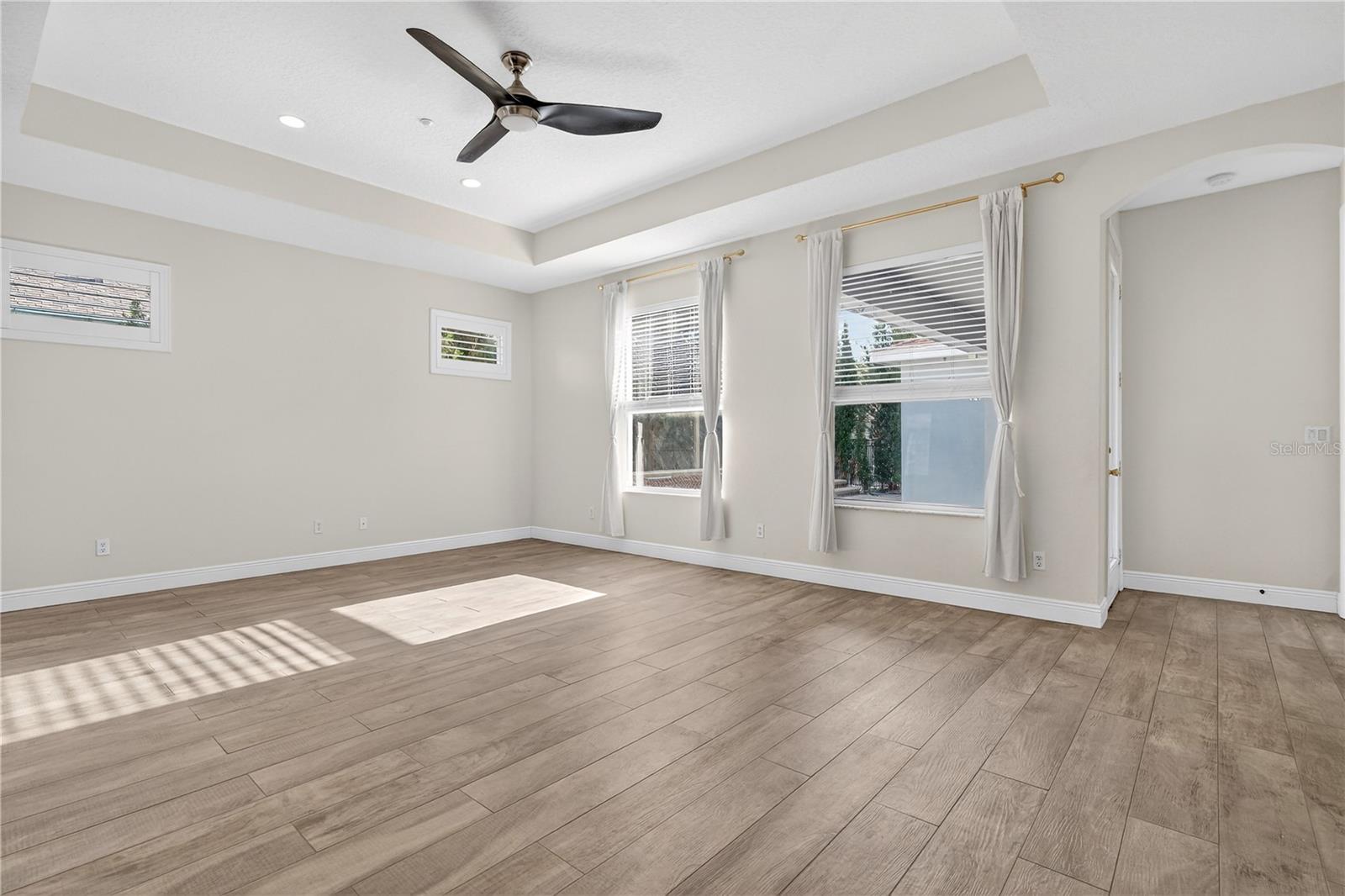 Image 24 of 57 For 10117 Sweetleaf Street