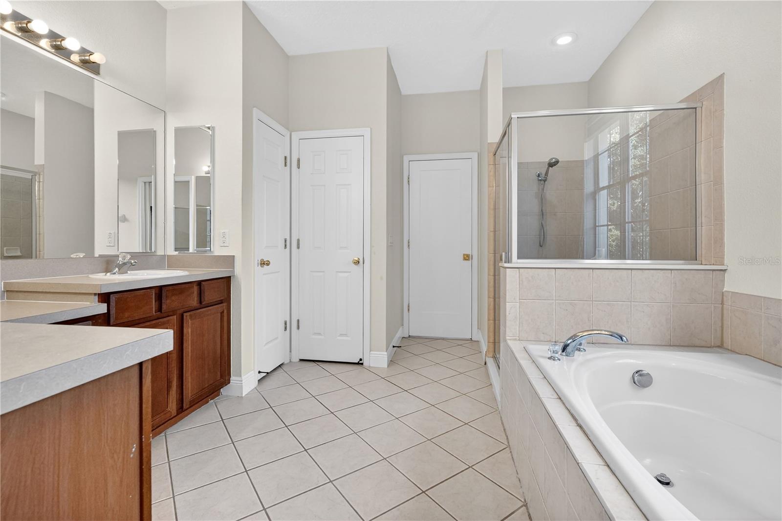 Image 29 of 57 For 10117 Sweetleaf Street