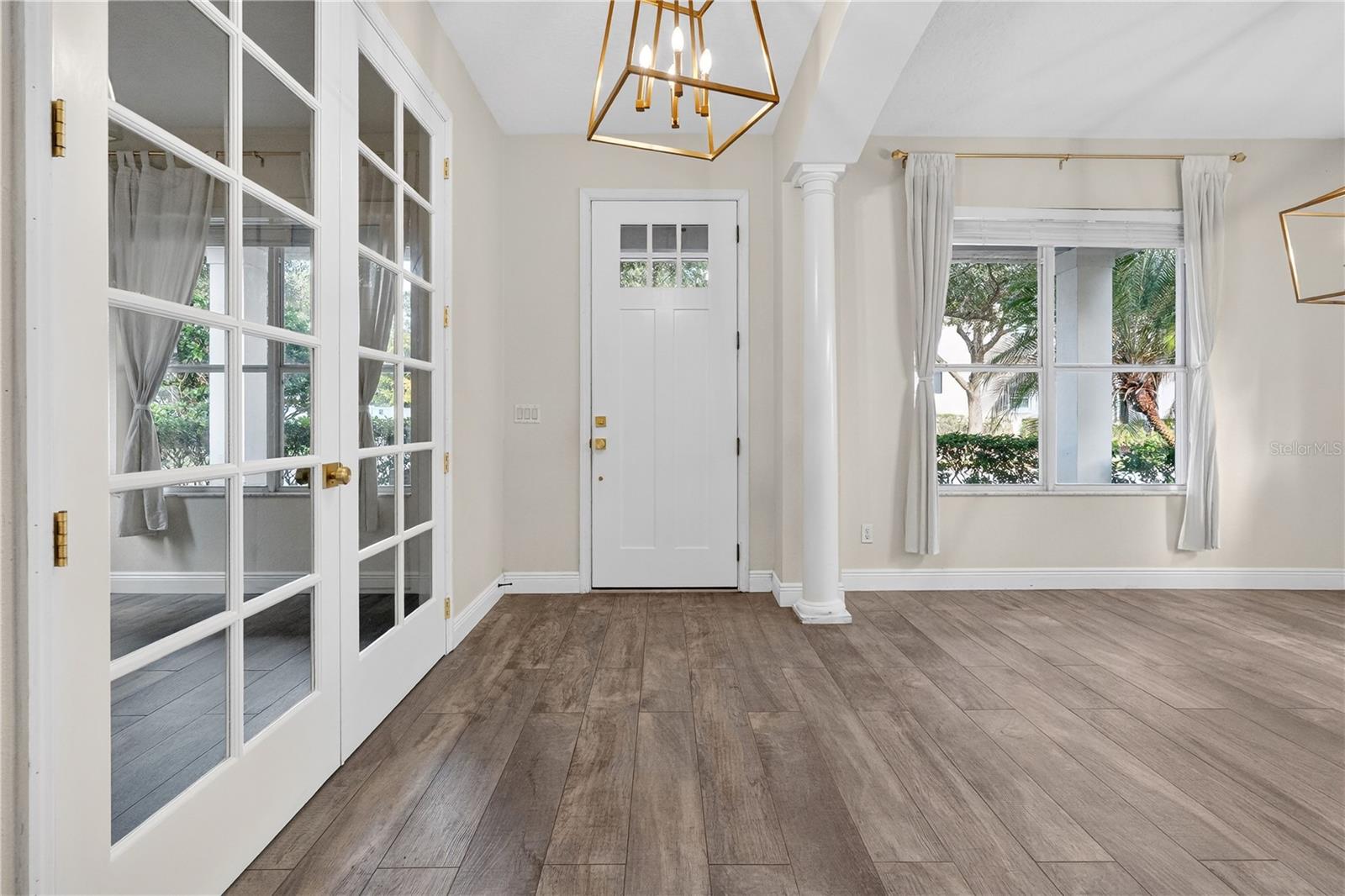 Image 3 of 57 For 10117 Sweetleaf Street