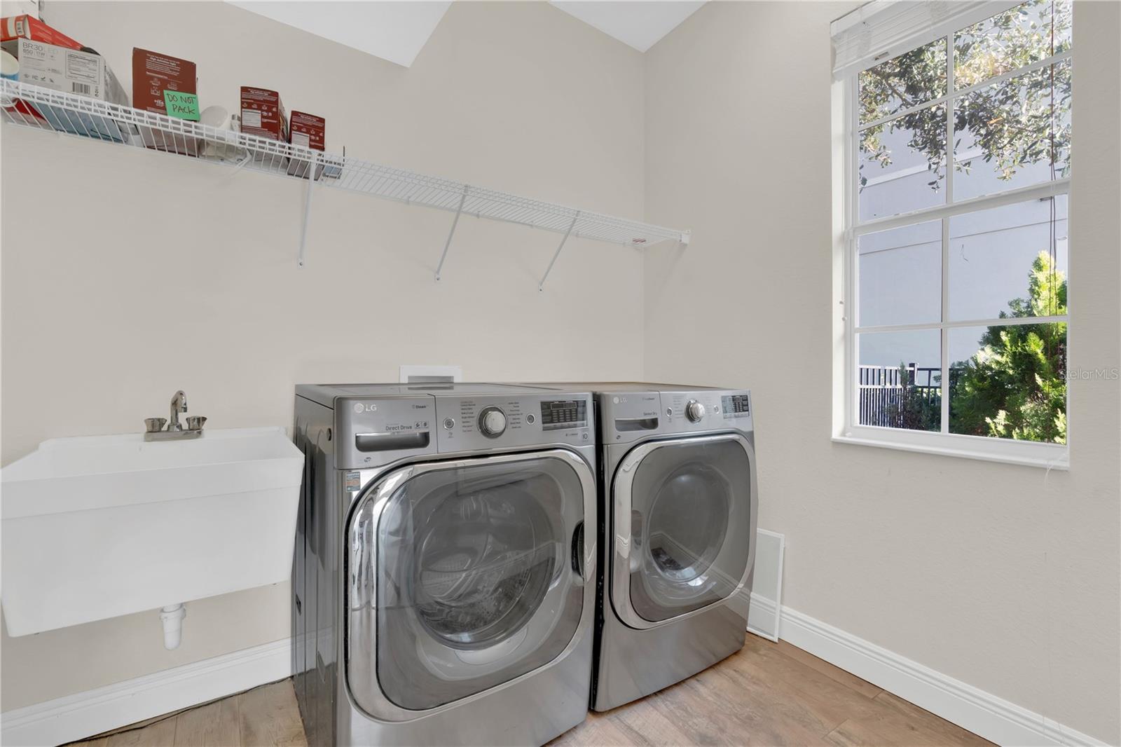 Image 43 of 57 For 10117 Sweetleaf Street