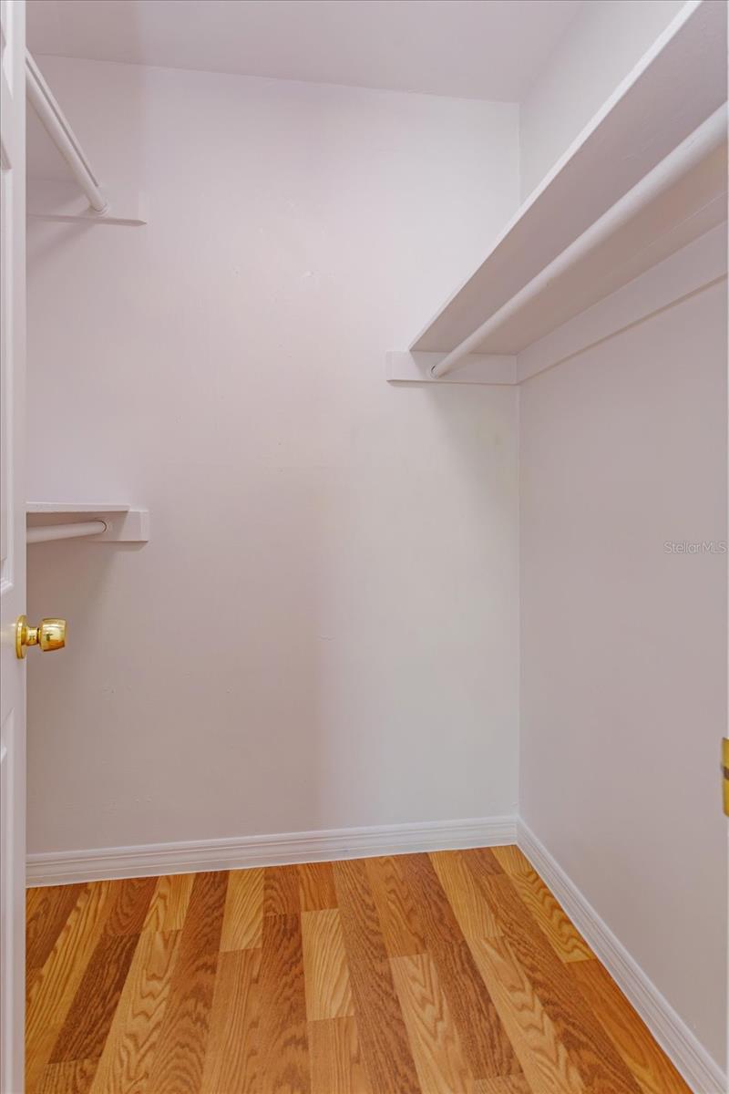 Image 17 of 32 For 395 Wymore Road 207