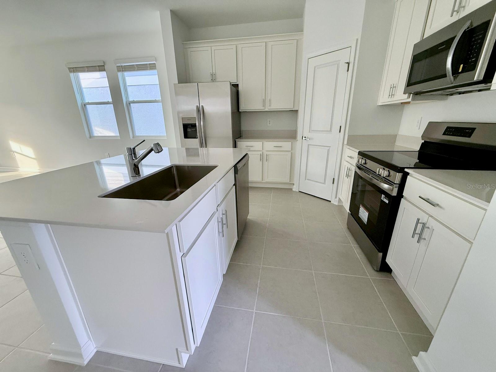 Image 5 of 20 For 6036 Zen Way