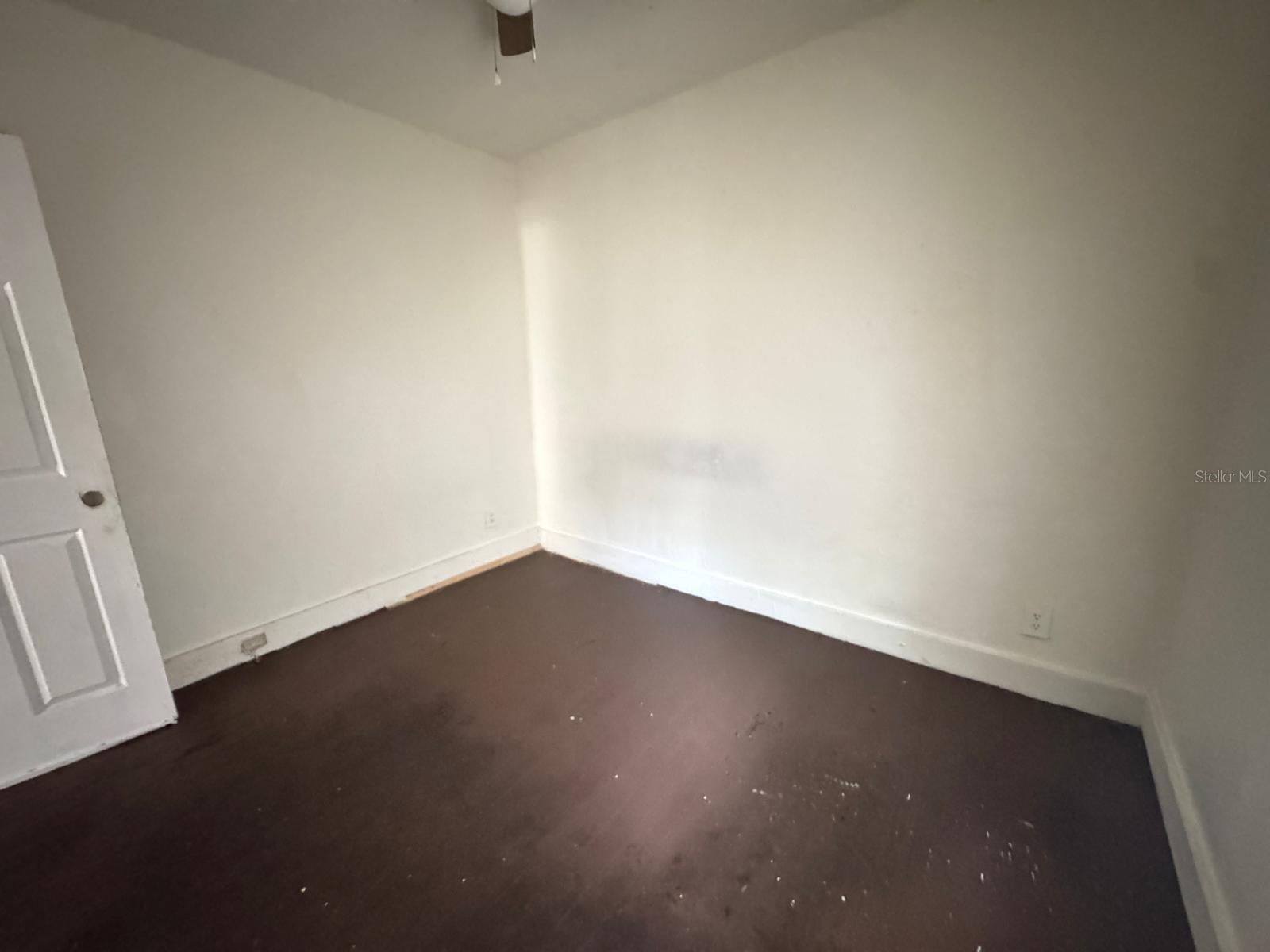 Image 12 of 14 For 728 Columbia Street A