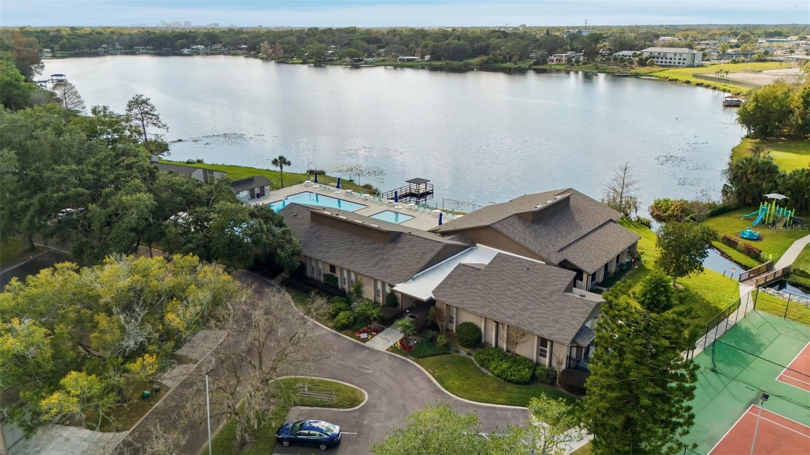 Image 20 of 21 For 442 Meadowood Boulevard