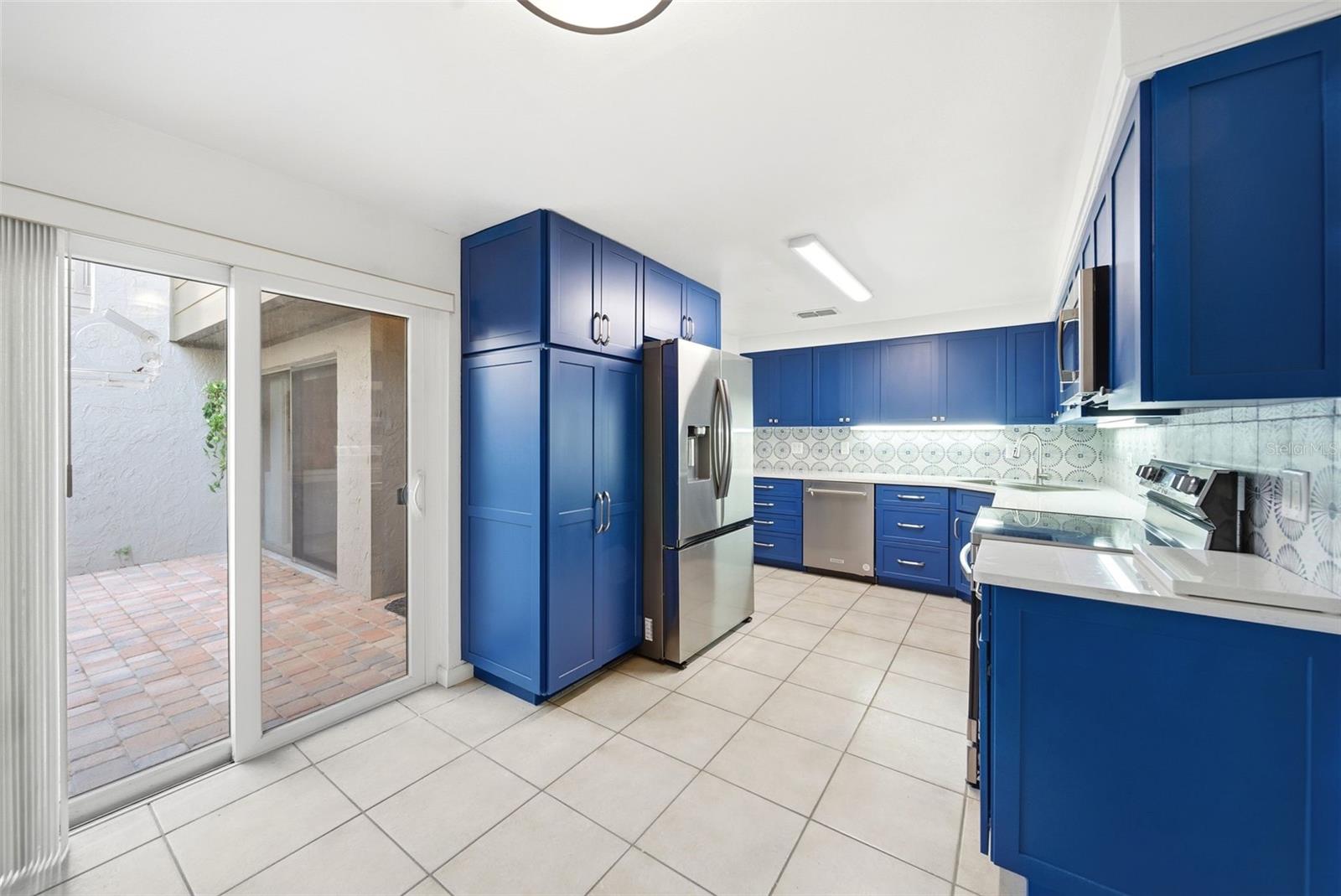 Image 3 of 21 For 442 Meadowood Boulevard