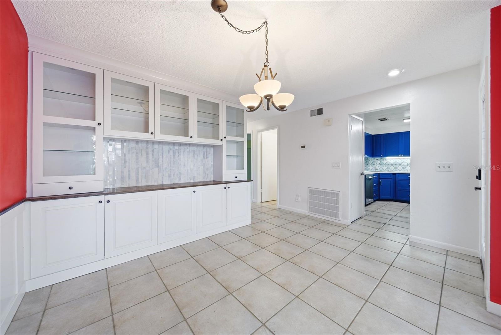 Image 5 of 21 For 442 Meadowood Boulevard