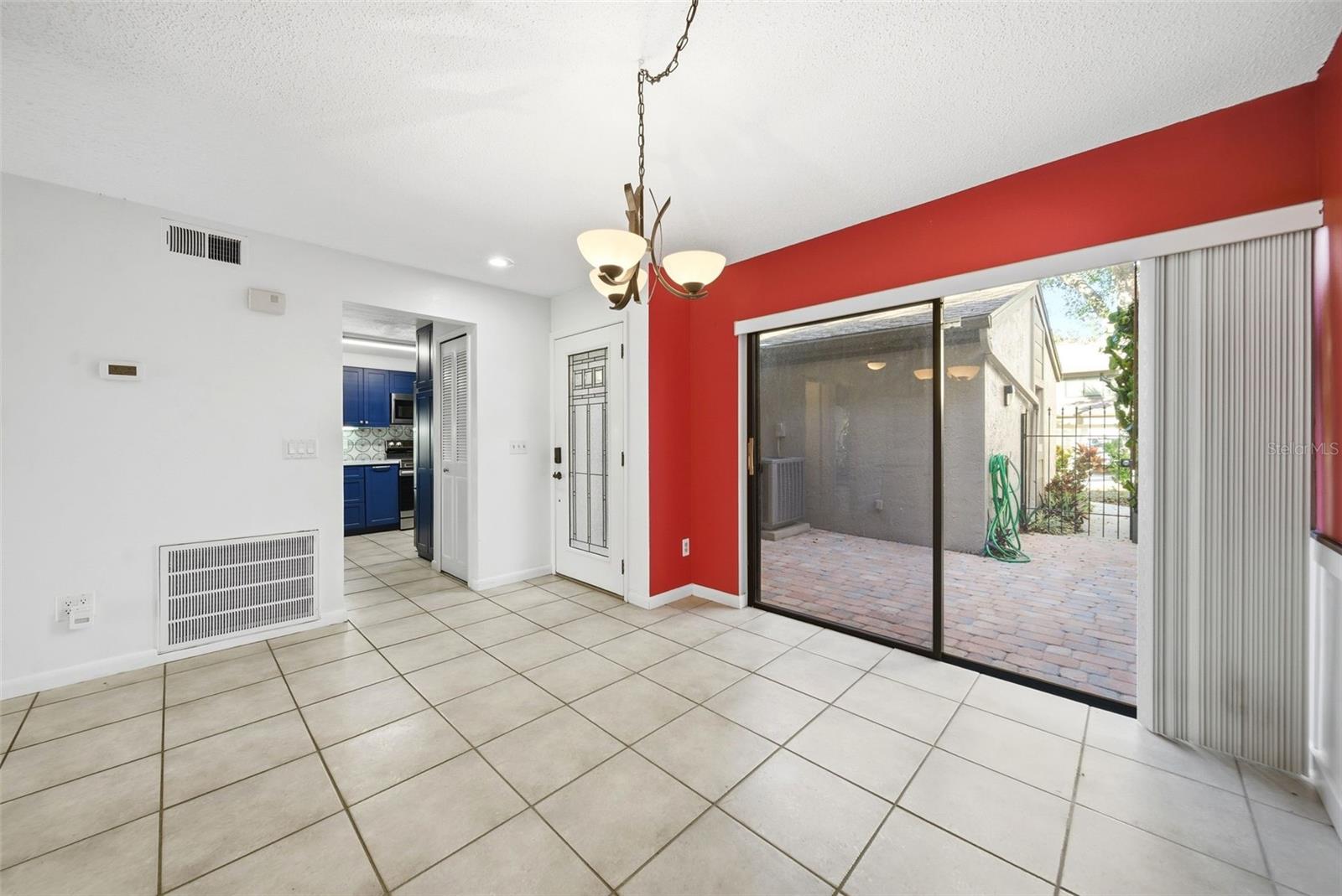 Image 6 of 21 For 442 Meadowood Boulevard