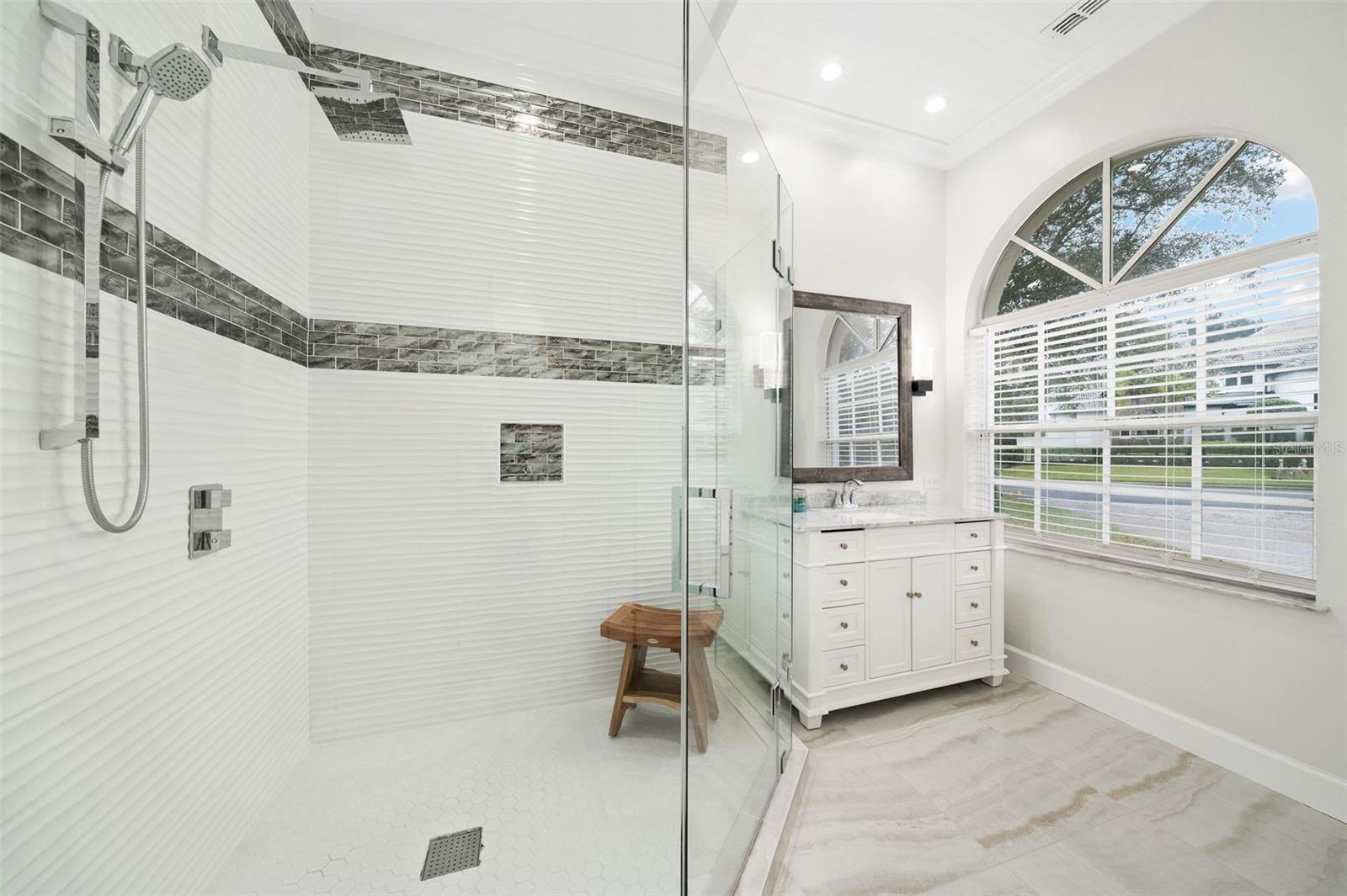 Image 19 of 40 For 5050 Isleworth Country Club Drive