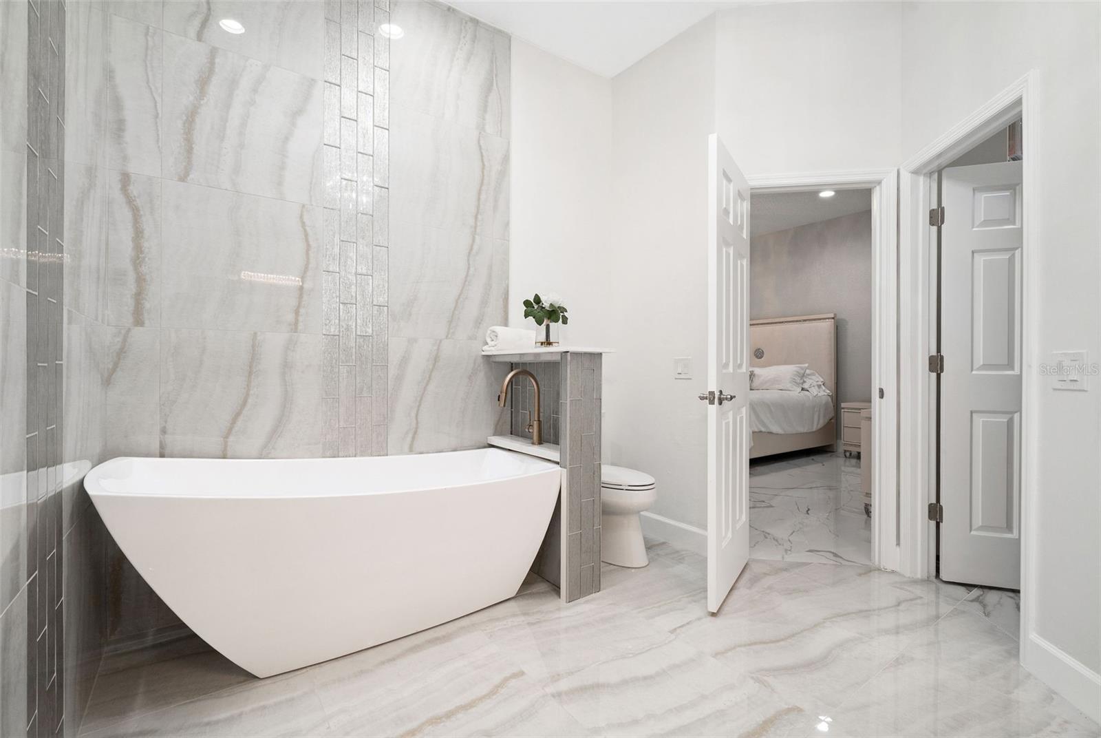 Image 20 of 40 For 5050 Isleworth Country Club Drive