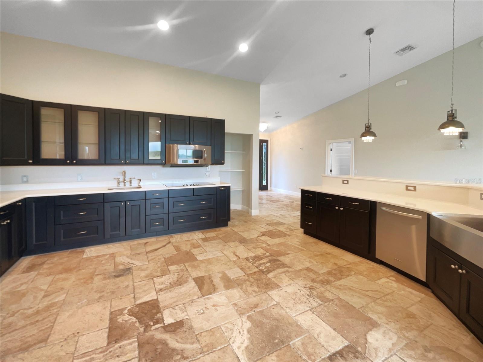 Image 6 of 23 For 10170 106th Lane