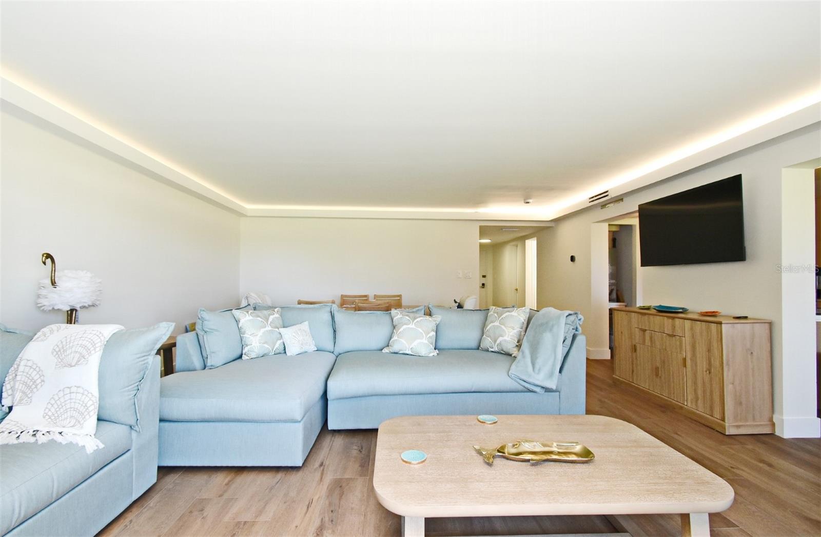 Image 14 of 47 For 4501 Atlantic Avenue 215