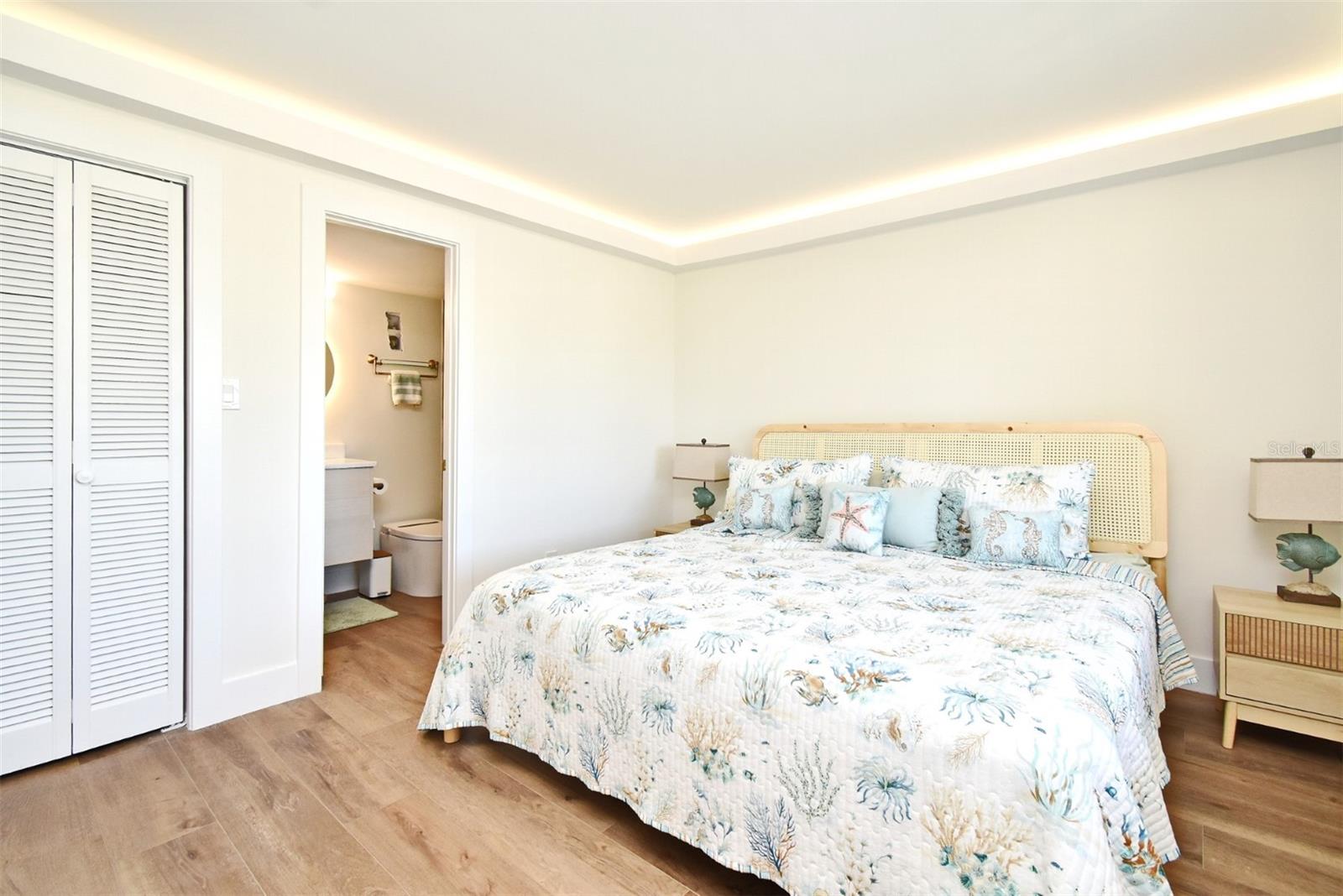 Image 36 of 47 For 4501 Atlantic Avenue 215