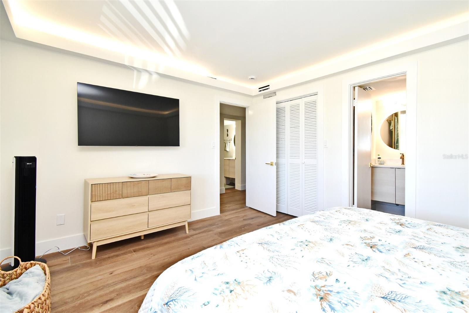 Image 39 of 47 For 4501 Atlantic Avenue 215