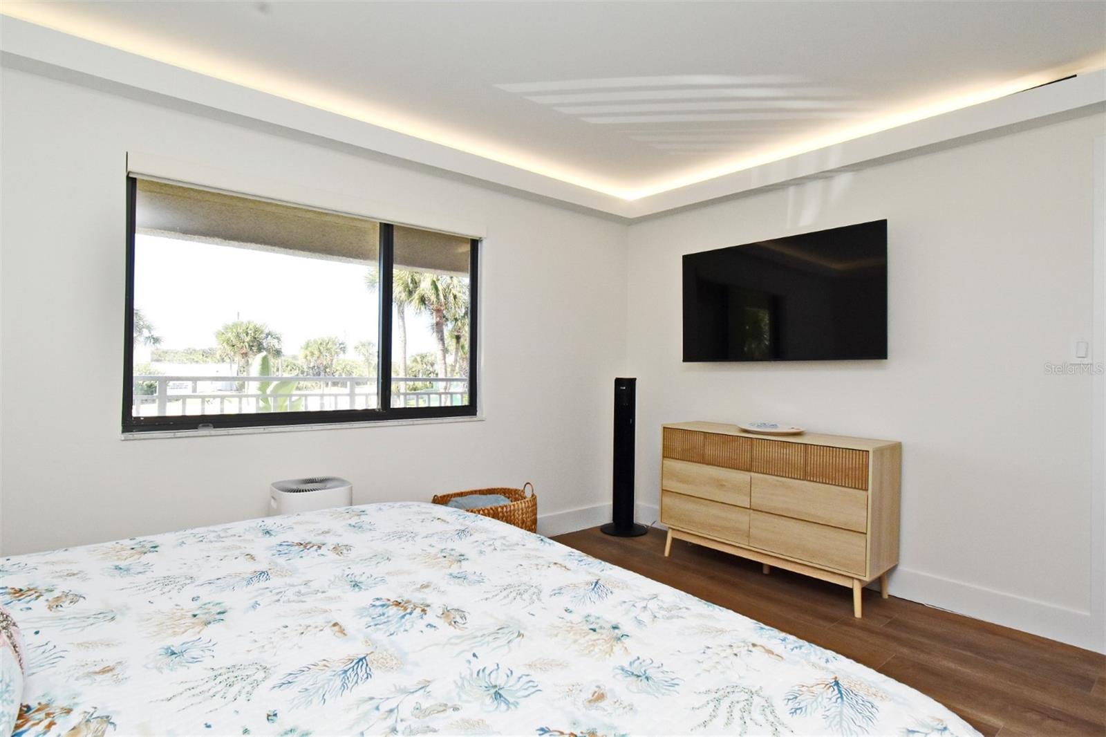 Image 40 of 47 For 4501 Atlantic Avenue 215