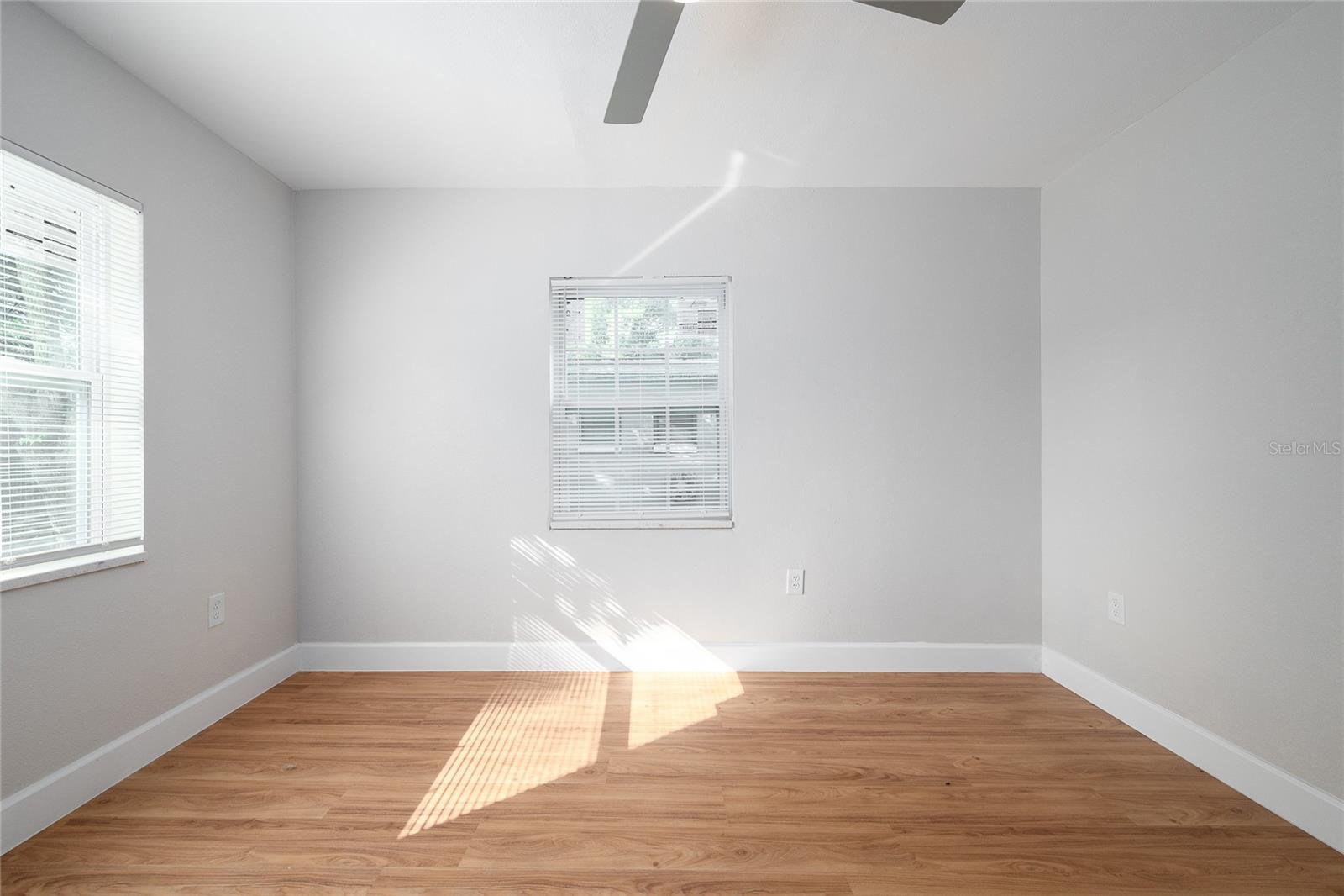 Image 12 of 30 For 944 Neuse Avenue