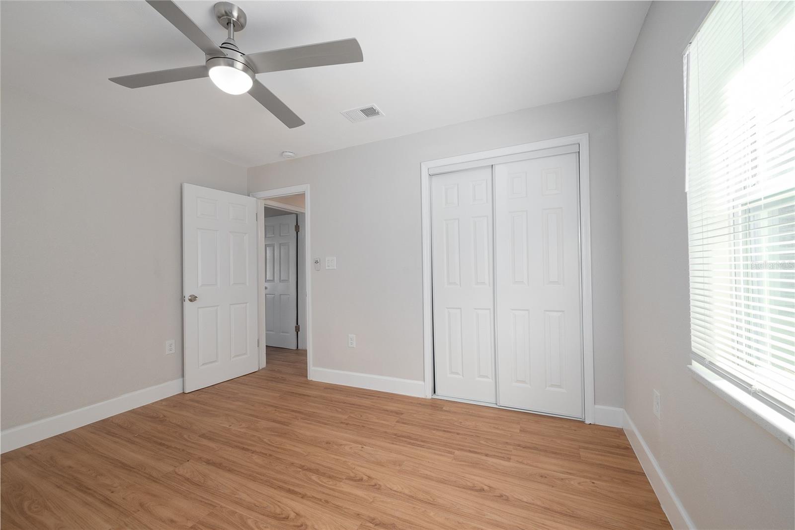 Image 13 of 30 For 944 Neuse Avenue