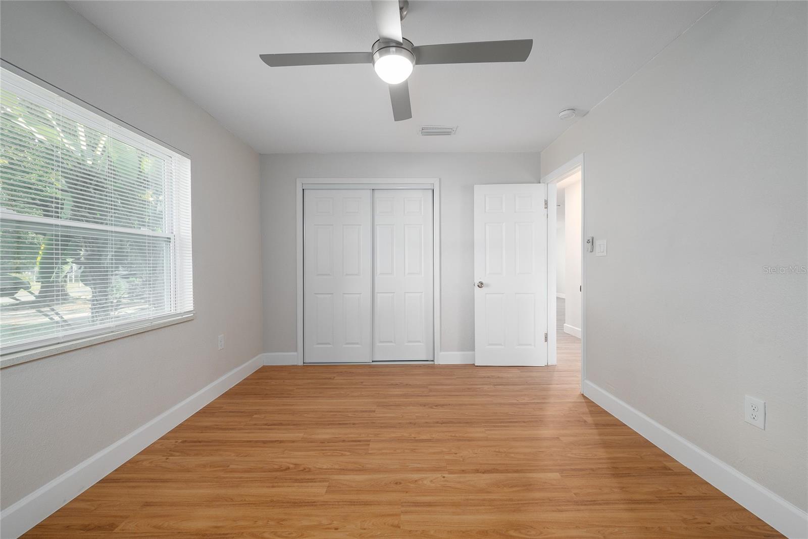 Image 16 of 30 For 944 Neuse Avenue