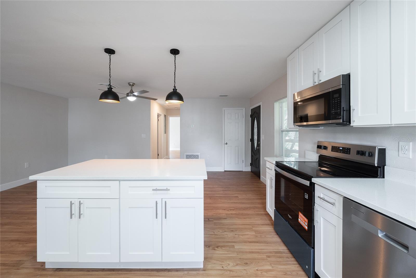 Image 7 of 30 For 944 Neuse Avenue