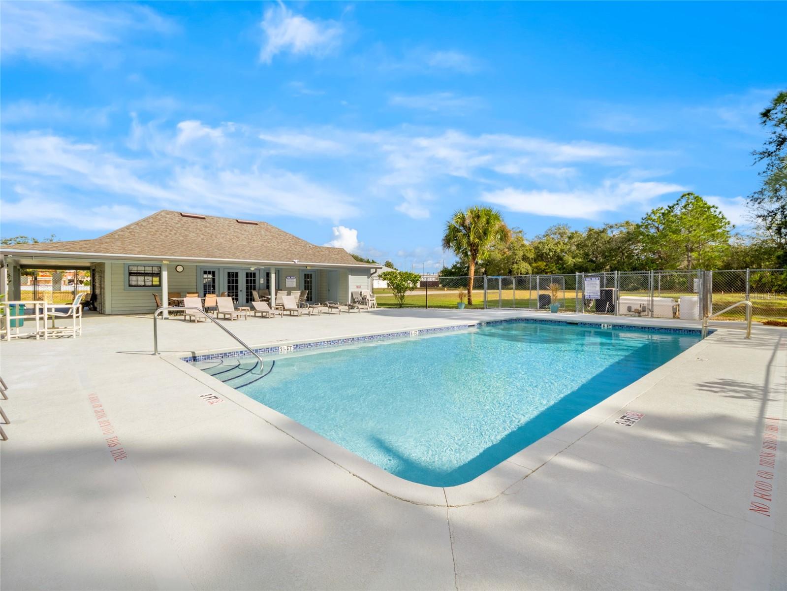 Image 16 of 26 For 1725 Harrison Street 222