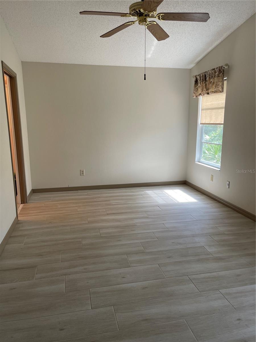 Image 10 of 23 For 89 Crooked Pine Road