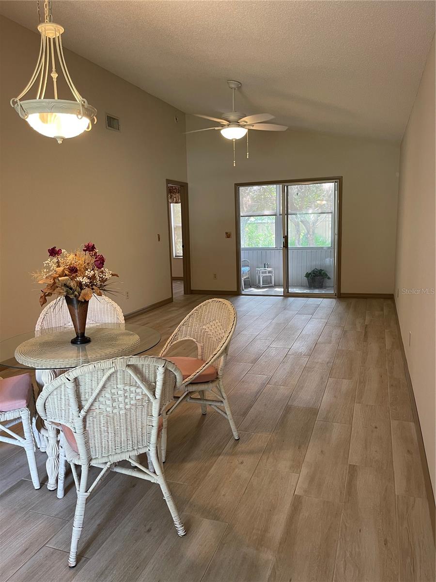 Image 7 of 23 For 89 Crooked Pine Road