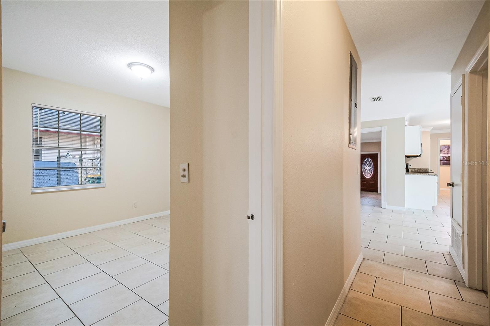 Image 12 of 33 For 908 Van Lieu Street